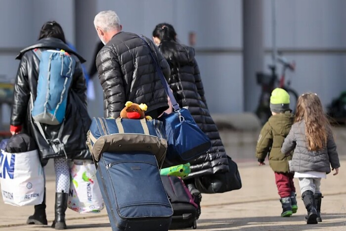 «Ситуація є складною». Влада Франкфурта шукає житло для українських біженців