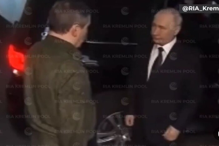 Путін вночі навідався у штаб армії РФ у Ростові (відео)