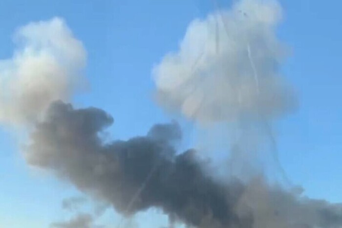 Війська РФ атакують Харків ракетами С-300
