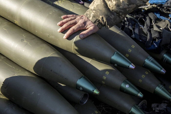 ЕС отстает от плана по поставке Украине боеприпасов – Bloomberg