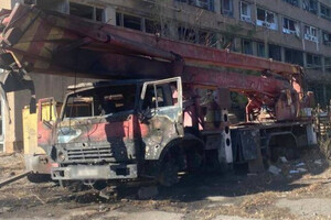 В результате атаки возник пожар, который оперативно ликвидировали спасатели