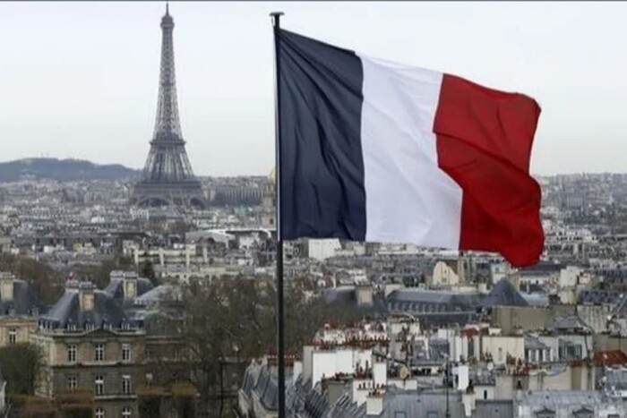 Франція збирається вислати із країни 39 громадян РФ через радикальні настрої