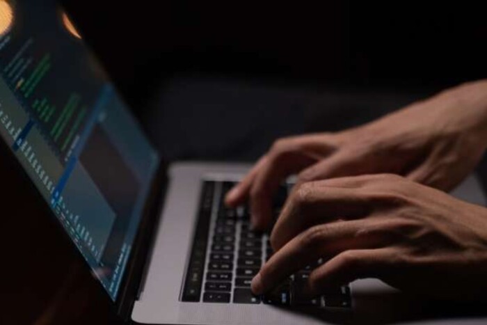 Хакери зламали сайт Київської обласної ради та залишили повідомлення Зеленському