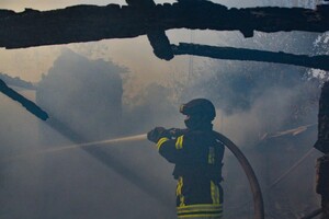 Рятувальники ліквідували пожежу, що виникла внаслідок обстрілу