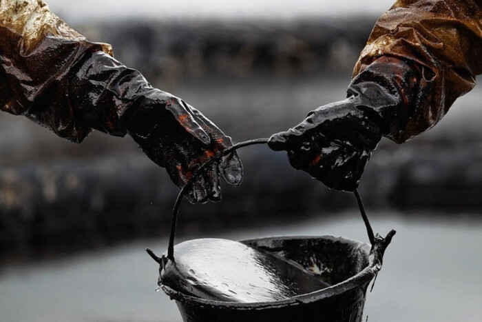 Нефтепродукты для Европы. Как, несмотря на санкции, зарабатывают Индия и Россия