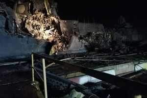 Удар ЗСУ по кораблю «Аскольд»: з'явилися фото та відео пошкоджень