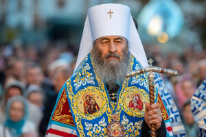 За словами Грищука, представники московського патріархату створили культ шанування митрополита Онуфрія на Буковині як живого святого