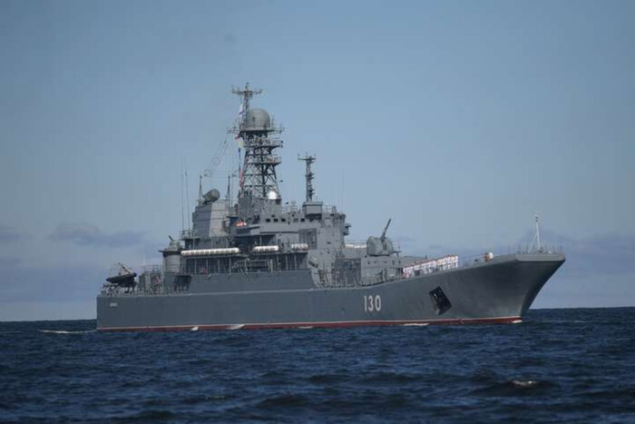 Росія вивела у Чорне море чотири кораблі