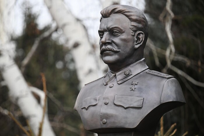 Власть страха. Зачем по всей России ставят памятники Сталину?