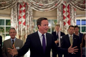Колишній прем’єр Британії Кемерон очолив МЗС країни: Сунак проводить кадрові перестановки 