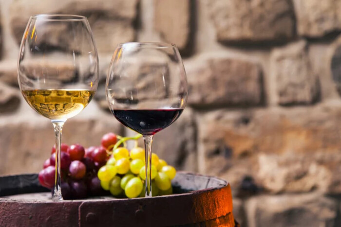Мировое производство вина упало до исторического минимума: эксперты нашли объяснение
