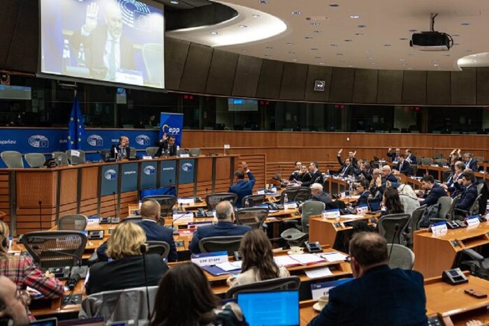 Порошенко повідомив про важливу резолюцію Європейської народної партії