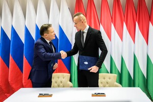 Голова «Росатому» Олексій Лихачов і голова угорського МЗС Петер Сійярто