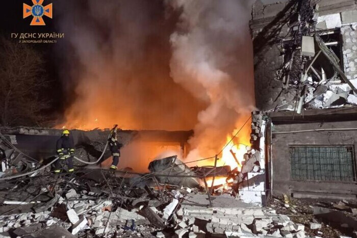 Оккупанты атаковали дронами объекты инфраструктуры в Запорожье (фото)