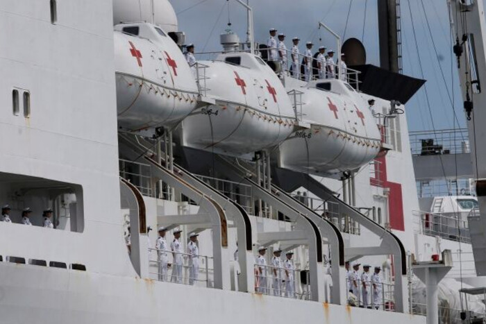 Франція відправить до Гази шпитальне судно і медичну допомогу