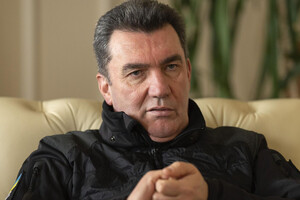 Данилов подчеркнул, что Запад не должен бояться Россию и брать в этом пример с Украины