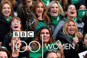 У списку радниця з питань кліматичної політики, письменниця та захисниця прав дітей