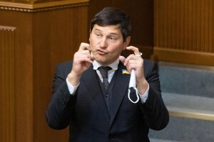 Фракція «Слуга народу» призупинила членство нардепа Одарченка
