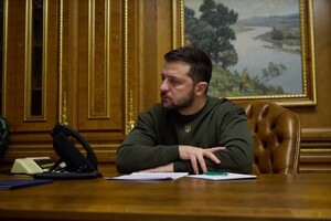 Президент заслухав доповіді міністрів та військового керівництва 