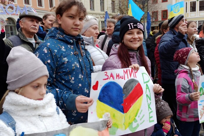 Німеччина продовжила тимчасовий захист для біженців з України