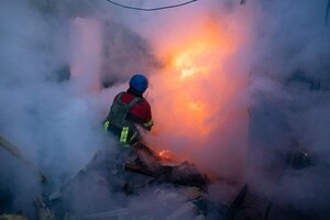 Унаслідок падіння уламків дрона сталася пожежа на підприємстві