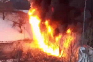 У Москві спалахнула масштабна пожежа: перекрито рух транспорту (відео)