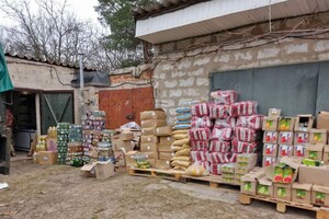 На Київщині посадовці продавали продукти з військової частини у магазини та ресторани