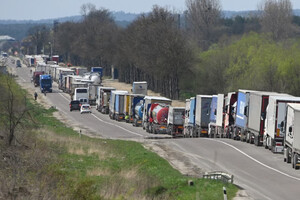Стало известно, куда поедут украинские перевозчики, если блокировка в Польше будет продолжаться