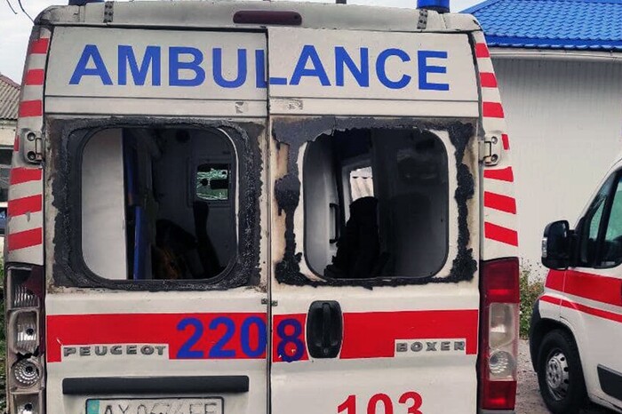 Херсонщина: окупанти обстріляли медиків, які приїхали рятувати постраждалих