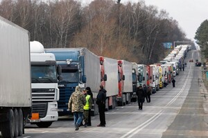 Єврокомісарка з транспорту вважає блокаду на кордоні Польщі з Україною «абсолютно неприйнятною»