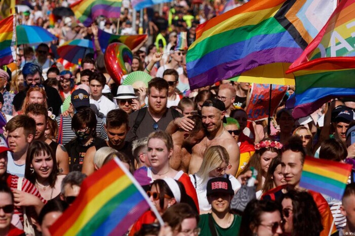 Россия запретила ЛГБТ-движение, назвав его «экстремистским»