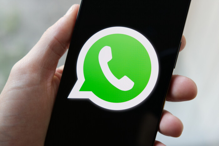 Російське командування скаржиться на використання WhatsApp на фронті: причина