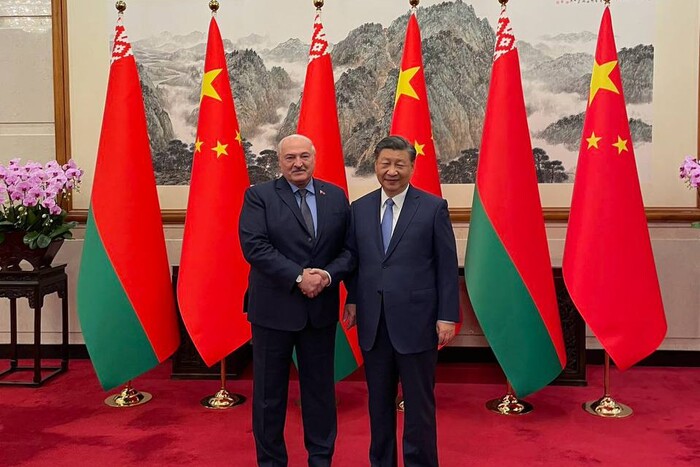 Лукашенко поклявся Сі Цзіньпіну у вічній дружбі