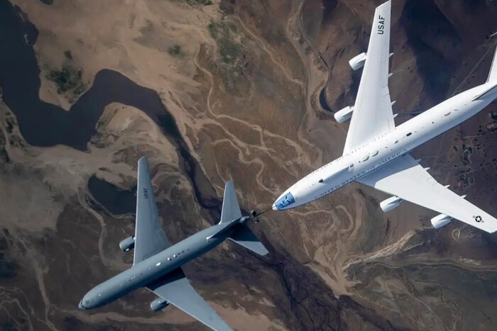США натякнули на ядерну загрозу і зайнялись проєктом «літаків Судного дня»