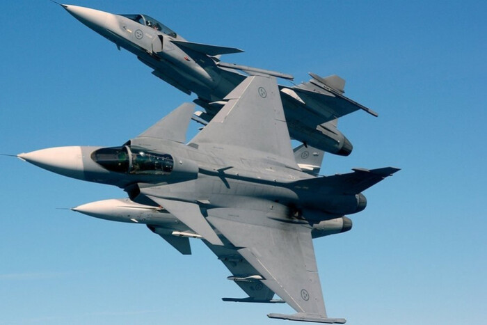 Украина и Швеция обсуждают предоставление ВСУ самолетов Gripen