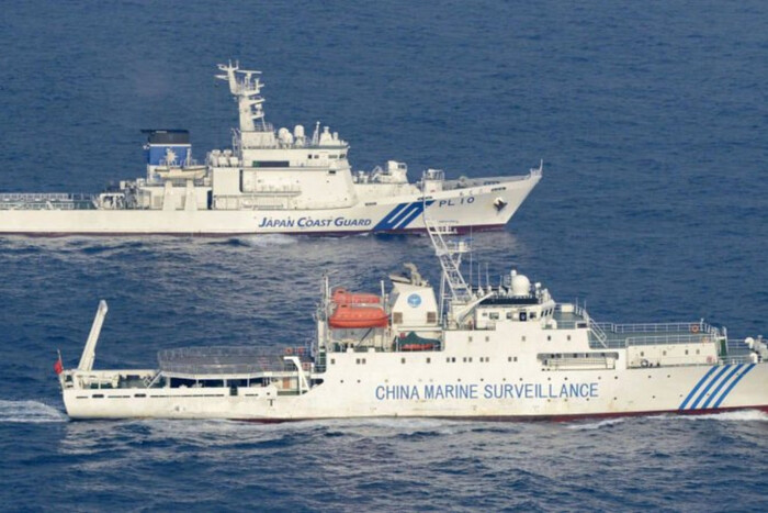 Китай атакував філіппінські судна. США відреагували