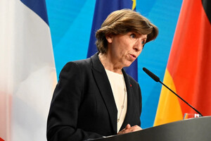 Франція відправить Угорщині три сигнали через її позицію щодо України
