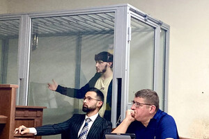 Обвинувачений Андрій Ярина виступає у Голосіївському райсуді Києва