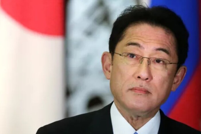 Троє міністрів у Японії залишились без роботи через фінансовий скандал