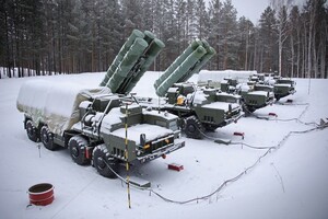 Як зазначив директор Defense Express, Росія має декілька тисяч ракет до комплексів С-400