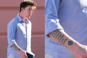 Советник нового президента Аргентины имеет тюремную татуировку на русском