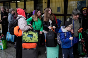 Сколько украинцев навсегда останутся за границей: прогноз МВФ