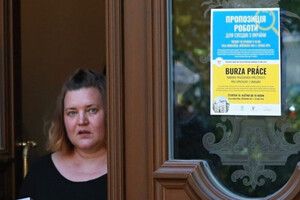 Украинских беженцев без работы становится все меньше