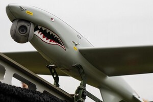 Президент провів засідання Ставки, на якому було заслухано доповідь про виробництво і постачання дронів, а також питання їх доставки на фронт