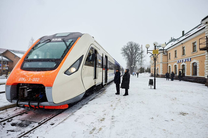 «Укрзалізниця» запустить додатковий поїзд зі Львова перед святами