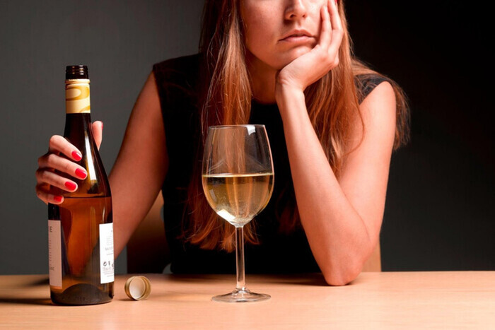 Женский алкоголизм – вымысел? Врач удивил ответом