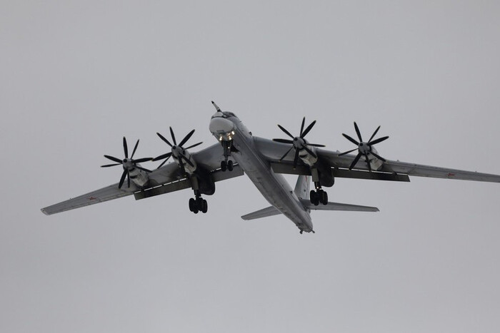 У Росії злетіли дев'ять стратегічних бомбардувальників Ту-95МС