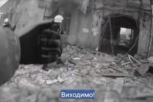 Влучання у багатоповерхівку Одеси: поліція показала перші кадри