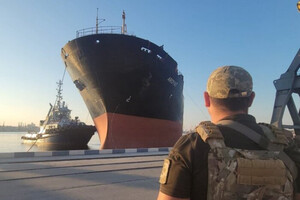 За декабрь экспорт украинским коридором в Черном море вырос почти вдвое 