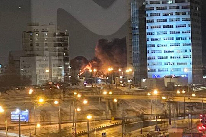 У новорічну ніч в Москві спалахнув ангар із дизельним паливом